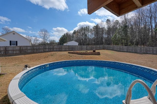 611 Pearson Town Road, Moore, SC 29369
