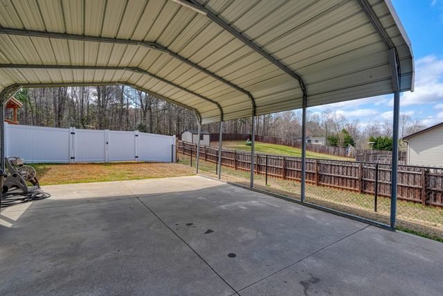 611 Pearson Town Road, Moore, SC 29369