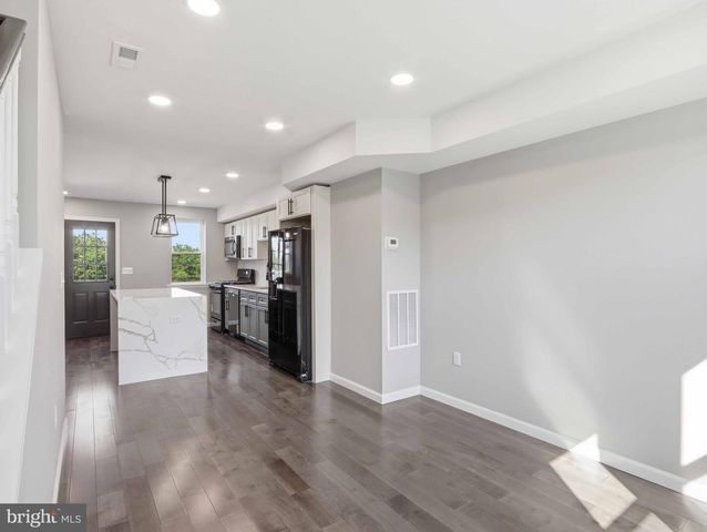 2145 HARMAN AVE, Baltimore, MD 21230