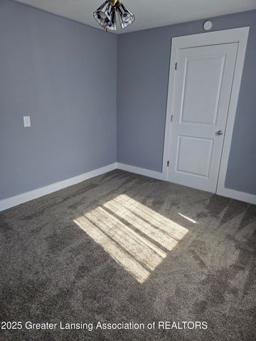 1613 Massachusetts Avenue, Lansing, MI 48906