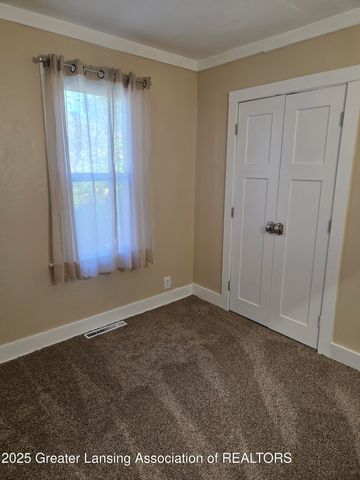 1613 Massachusetts Avenue, Lansing, MI 48906