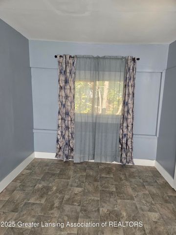 1613 Massachusetts Avenue, Lansing, MI 48906