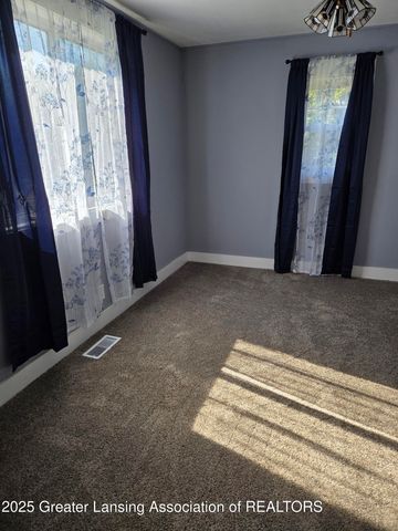 1613 Massachusetts Avenue, Lansing, MI 48906