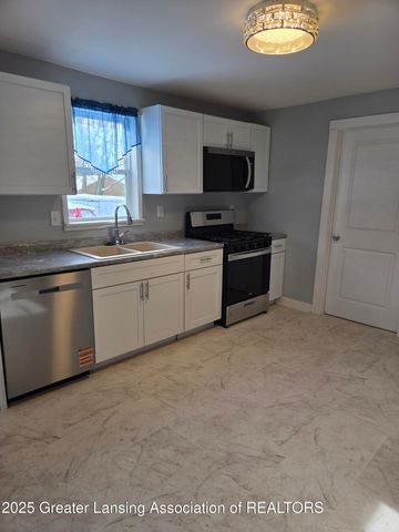 1613 Massachusetts Avenue, Lansing, MI 48906