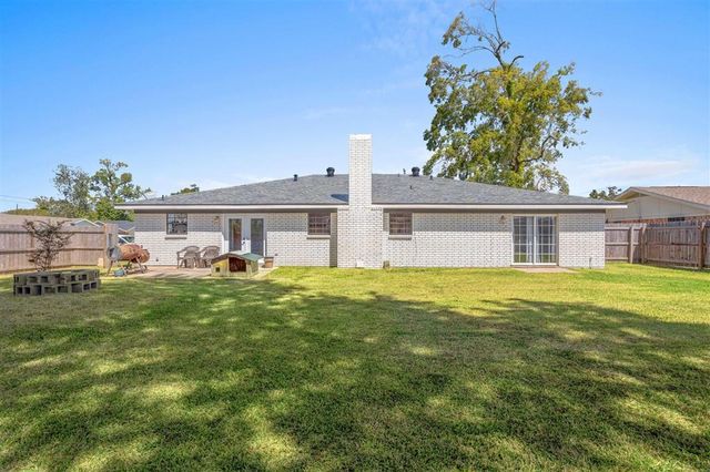 2300 Augustine Street, Sulphur, LA 70665