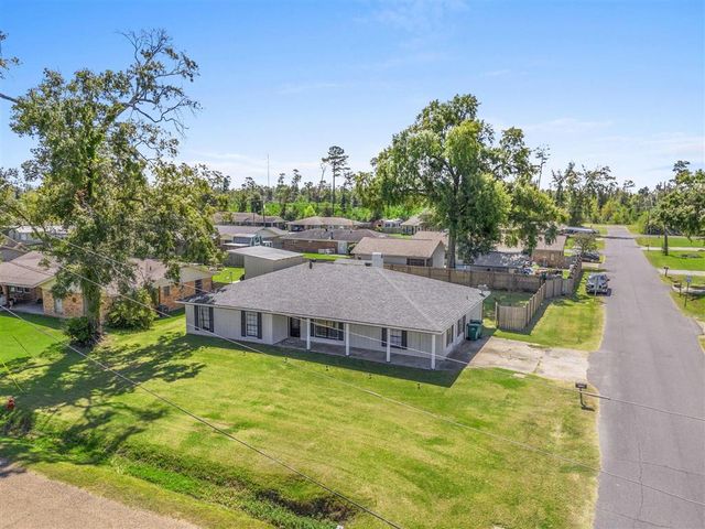 2300 Augustine Street, Sulphur, LA 70665