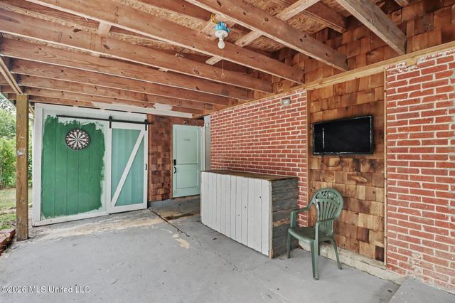 323 Rich Avenue, Biloxi, MS 39531