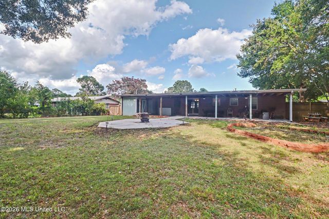 323 Rich Avenue, Biloxi, MS 39531