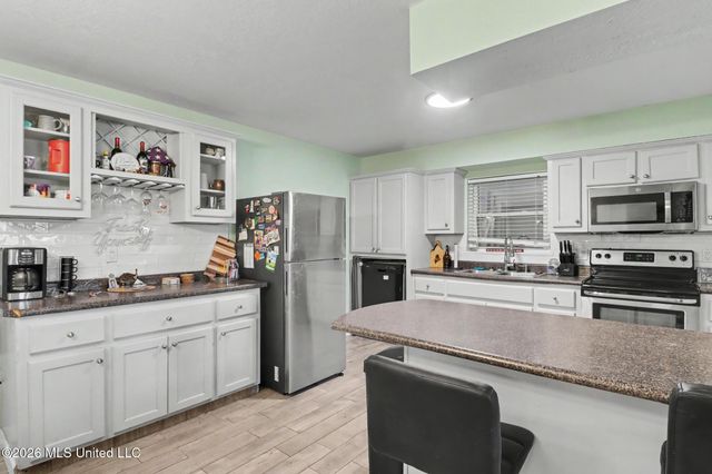 323 Rich Avenue, Biloxi, MS 39531