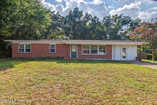 323 Rich Avenue, Biloxi, MS 39531