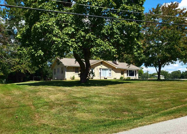 1949 Sunny Acres Dr Drive, Bedford, IN 47421