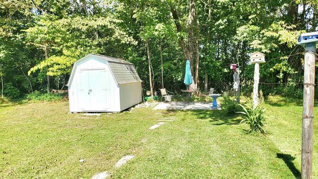 1949 Sunny Acres Dr Drive, Bedford, IN 47421