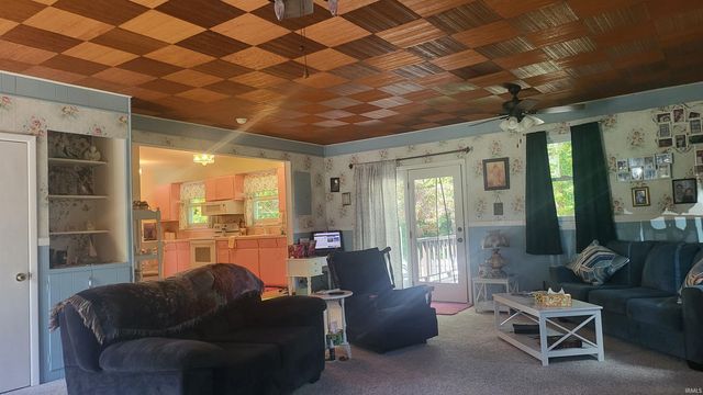 1949 Sunny Acres Dr Drive, Bedford, IN 47421