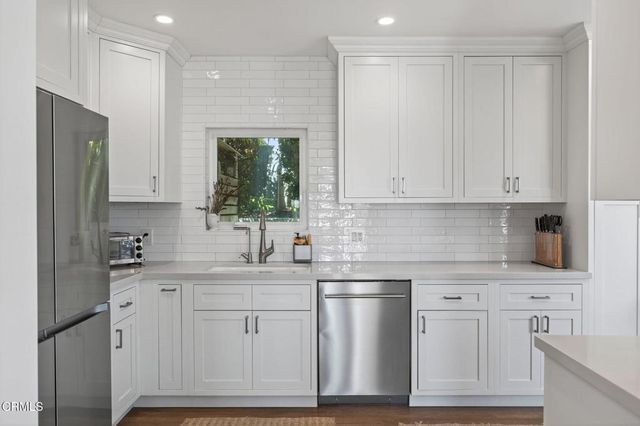 258 N Linda Vista Avenue, Ventura, CA 93001