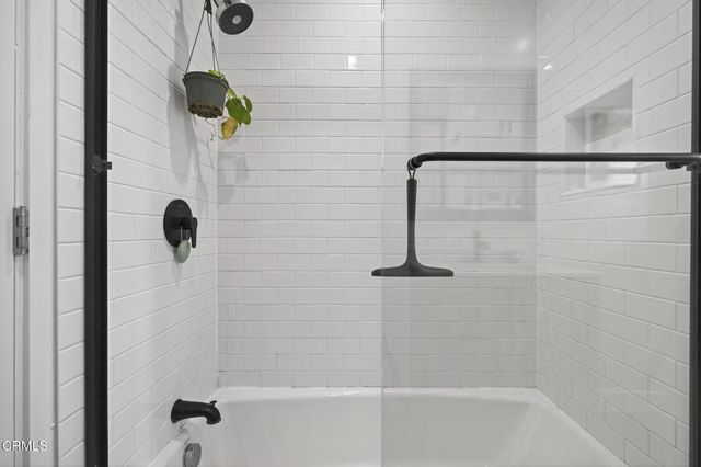 258 N Linda Vista Avenue, Ventura, CA 93001