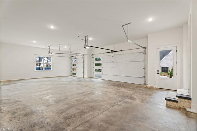 3031 Scarlet Tanager Drive, Winston-salem, NC 27106