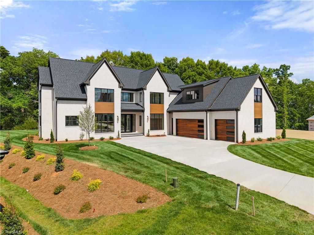 3031 Scarlet Tanager Drive, Winston-salem, NC 27106