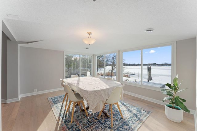 5325 Twin Lake Boulevard E, Brooklyn Center, MN 55429