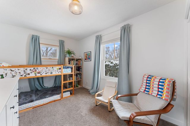 5325 Twin Lake Boulevard E, Brooklyn Center, MN 55429