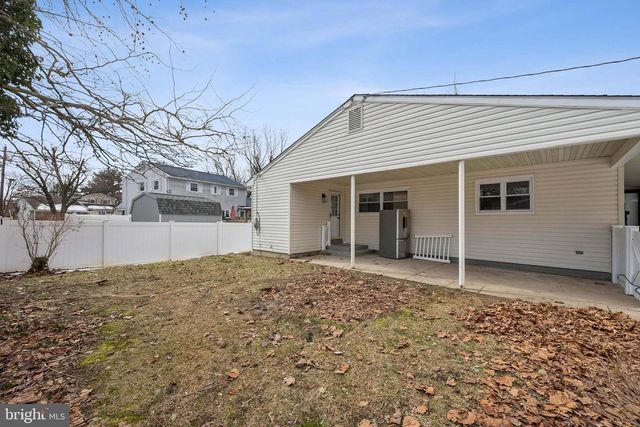 324 JUNIPER DR, Cherry Hill, NJ 08003