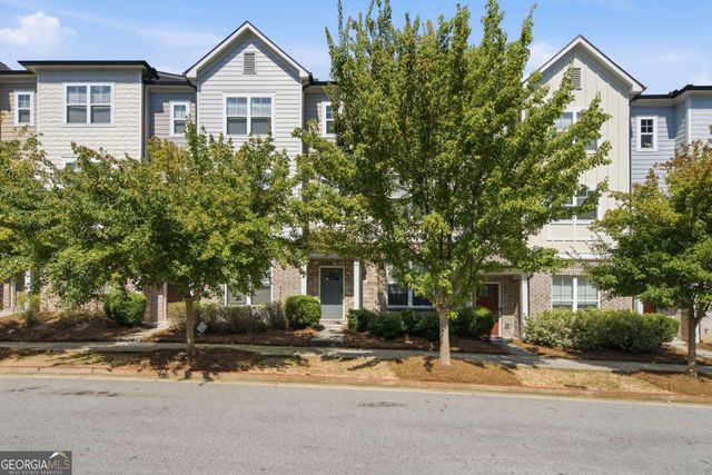 1611 Falcon Crest Way, Decatur, GA 30032