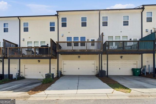 1611 Falcon Crest Way, Decatur, GA 30032