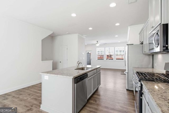 1611 Falcon Crest Way, Decatur, GA 30032