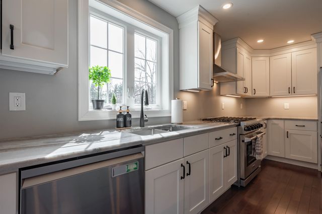 285B Webster Street, Hudson, NH 03051