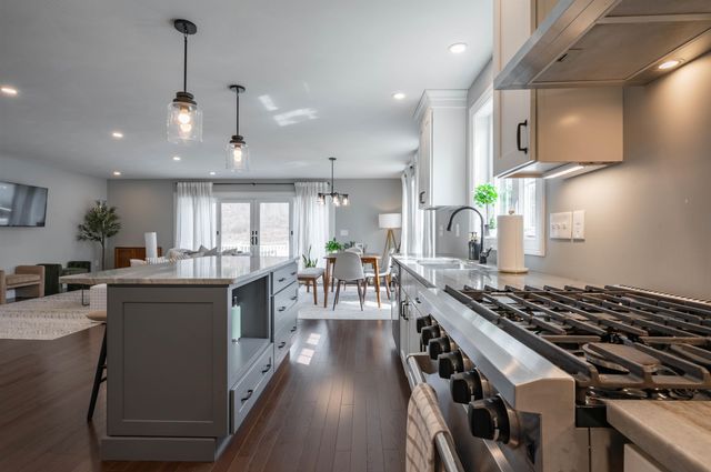 285B Webster Street, Hudson, NH 03051