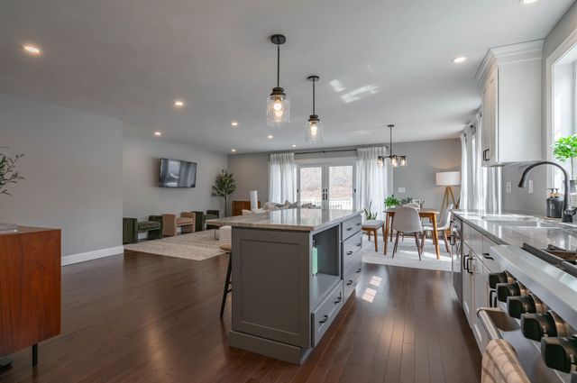 285B Webster Street, Hudson, NH 03051