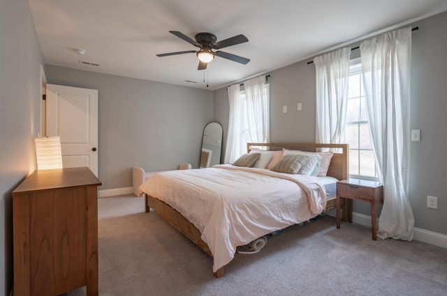 285B Webster Street, Hudson, NH 03051