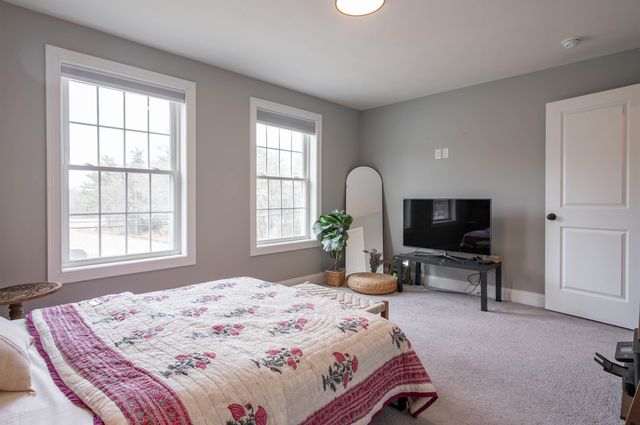 285B Webster Street, Hudson, NH 03051