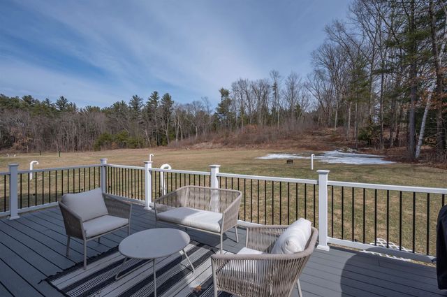 285B Webster Street, Hudson, NH 03051