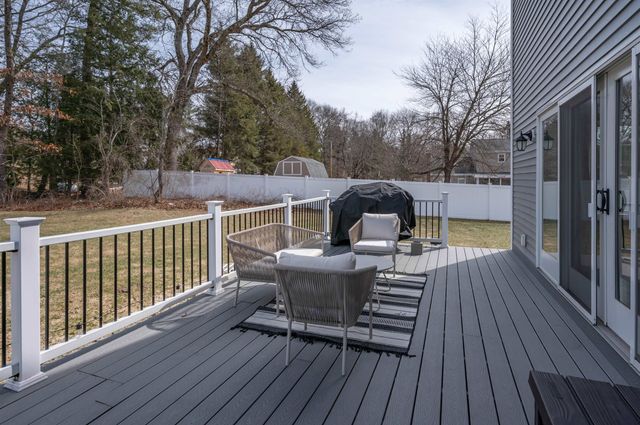 285B Webster Street, Hudson, NH 03051