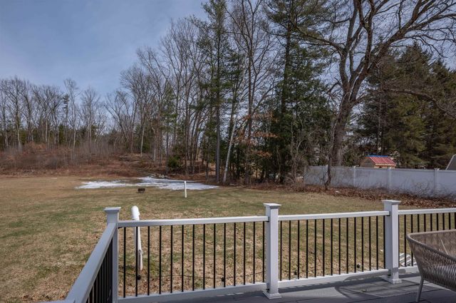 285B Webster Street, Hudson, NH 03051