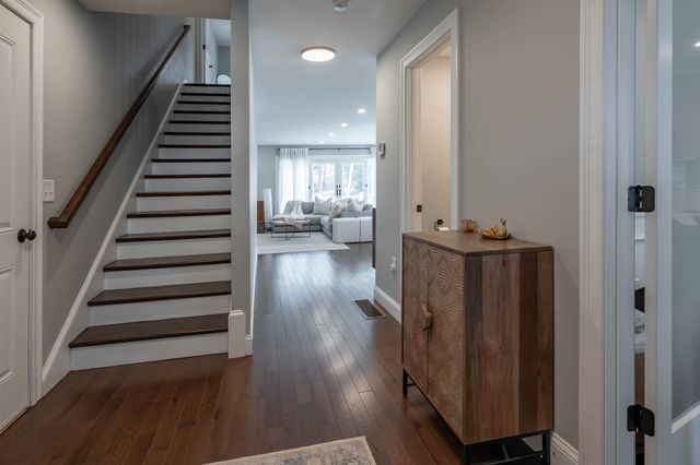 285B Webster Street, Hudson, NH 03051