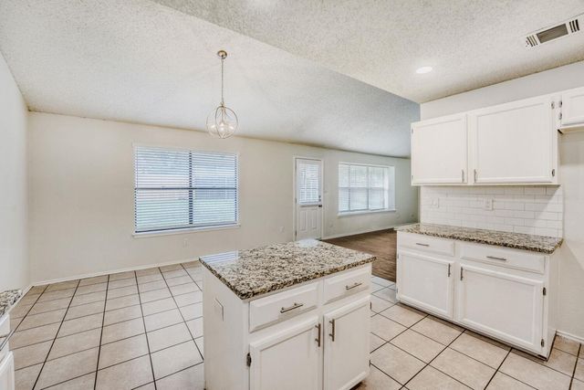 11922 MEADOWFIRE DR, Austin, TX 78758