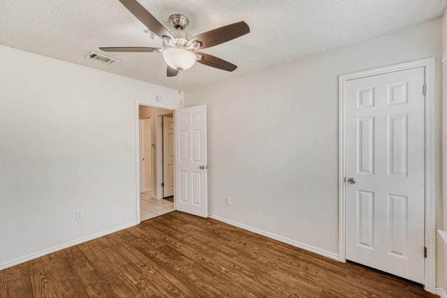 11922 MEADOWFIRE DR, Austin, TX 78758