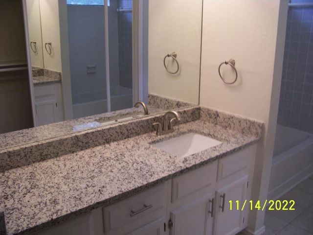 11922 MEADOWFIRE DR, Austin, TX 78758