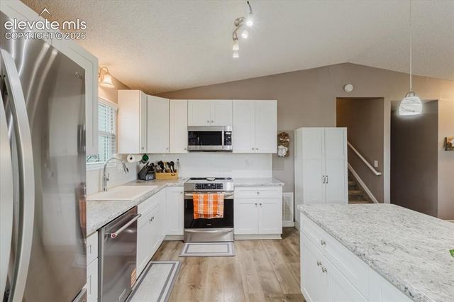 3640 Trailspur Place, Colorado Springs, CO 80906