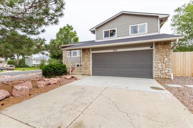 3640 Trailspur Place, Colorado Springs, CO 80906