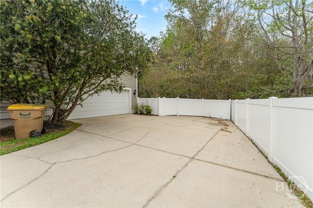 75 Jacobs Circle, Richmond Hill, GA 31324