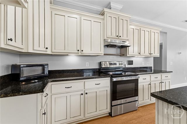 75 Jacobs Circle, Richmond Hill, GA 31324