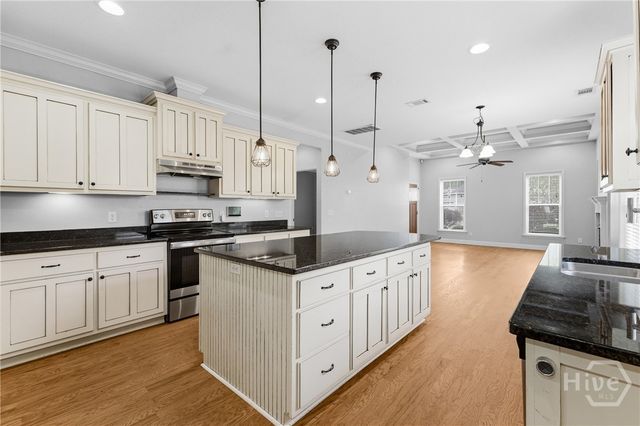 75 Jacobs Circle, Richmond Hill, GA 31324