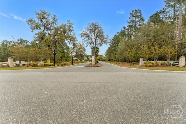 75 Jacobs Circle, Richmond Hill, GA 31324