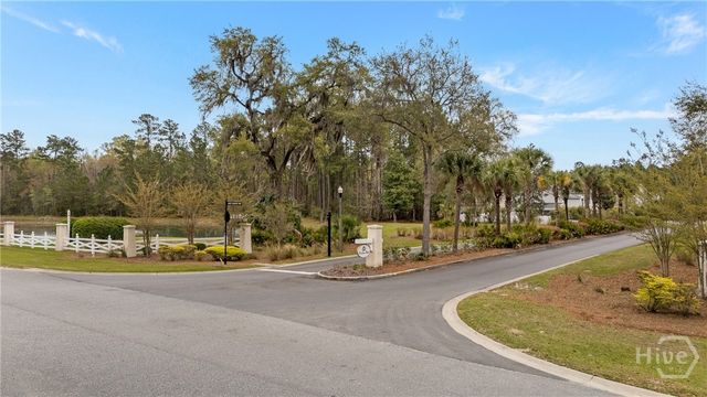 75 Jacobs Circle, Richmond Hill, GA 31324