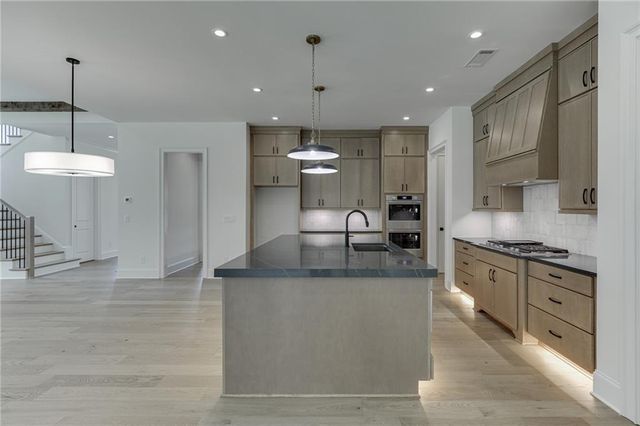 2973 N Bogan Road NE, Buford, GA 30519