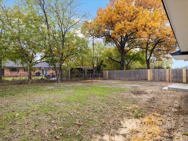 2726 Ridgewood Street, Irving, TX 75062