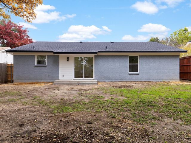 2726 Ridgewood Street, Irving, TX 75062