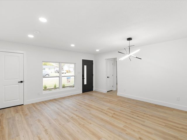 2726 Ridgewood Street, Irving, TX 75062